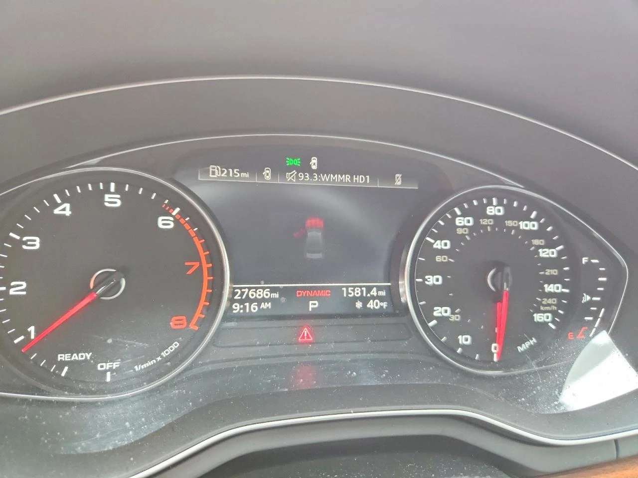 Audi A4 2.0l Premium 40, снимка 9 - Автомобили и джипове - 54558051