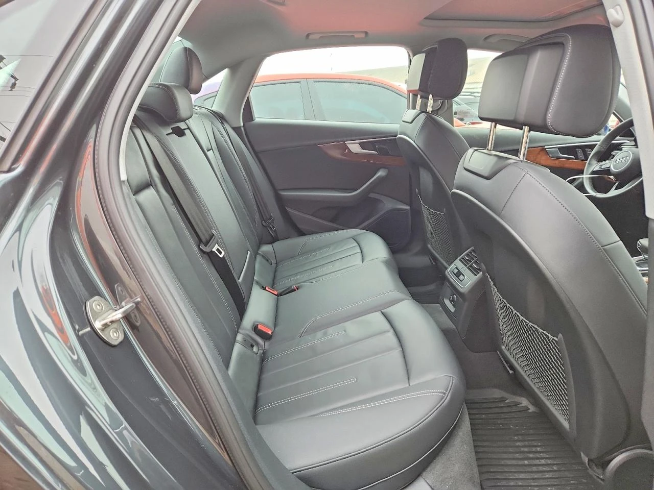 Audi A4 2.0l Premium 40, снимка 10 - Автомобили и джипове - 54558051