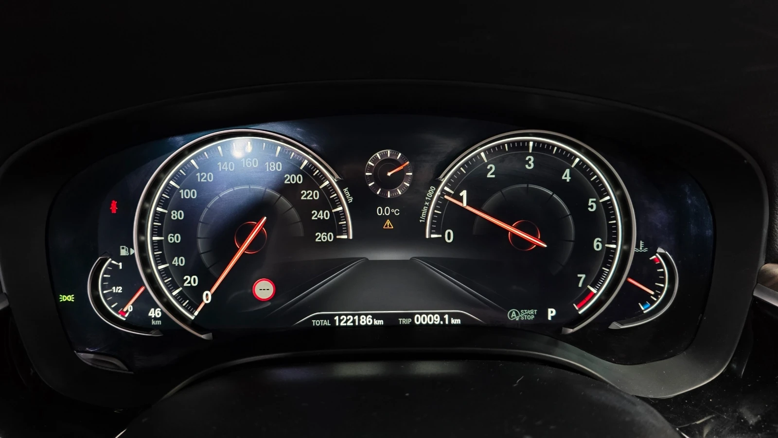 BMW 530 xDrive M Sport Plus | 360 CAM | HUD | DISTRONIC | , снимка 8 - Автомобили и джипове - 54672726