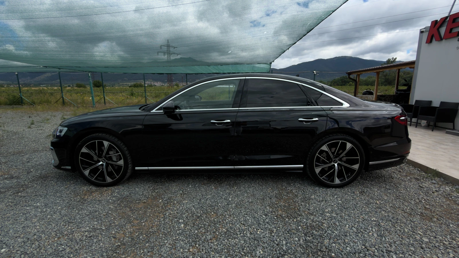 Audi A8 50* TDI QUATTRO* ГАРАНЦИЯ* CAMERA/360* MATRIX, снимка 3 - Автомобили и джипове - 54891902