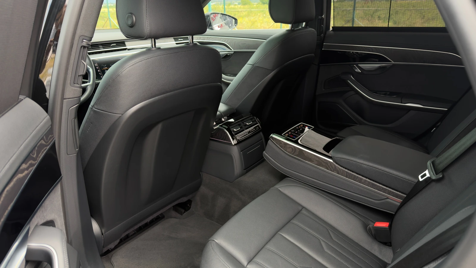 Audi A8 50* TDI QUATTRO* ГАРАНЦИЯ* CAMERA/360* MATRIX, снимка 10 - Автомобили и джипове - 54891902
