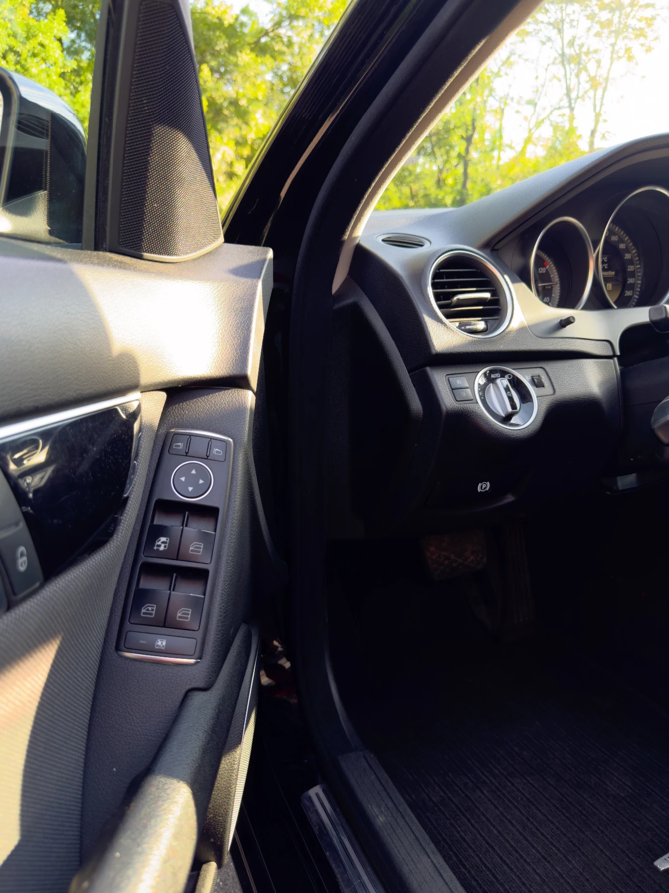 Mercedes-Benz C 220 C220 7G-Tronic, снимка 12 - Автомобили и джипове - 54906904