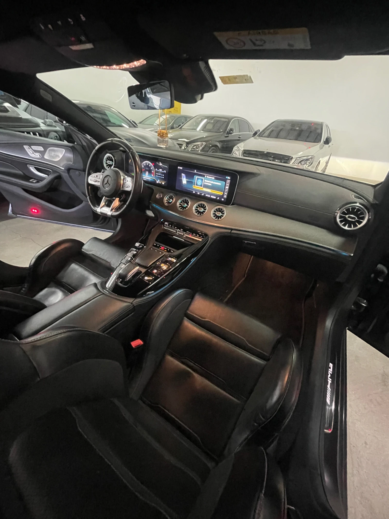 Mercedes-Benz AMG GT 6.3S/Edition1/Burm/distr/360/Панор/hed-up/FULL!!!, снимка 15 - Автомобили и джипове - 55052917