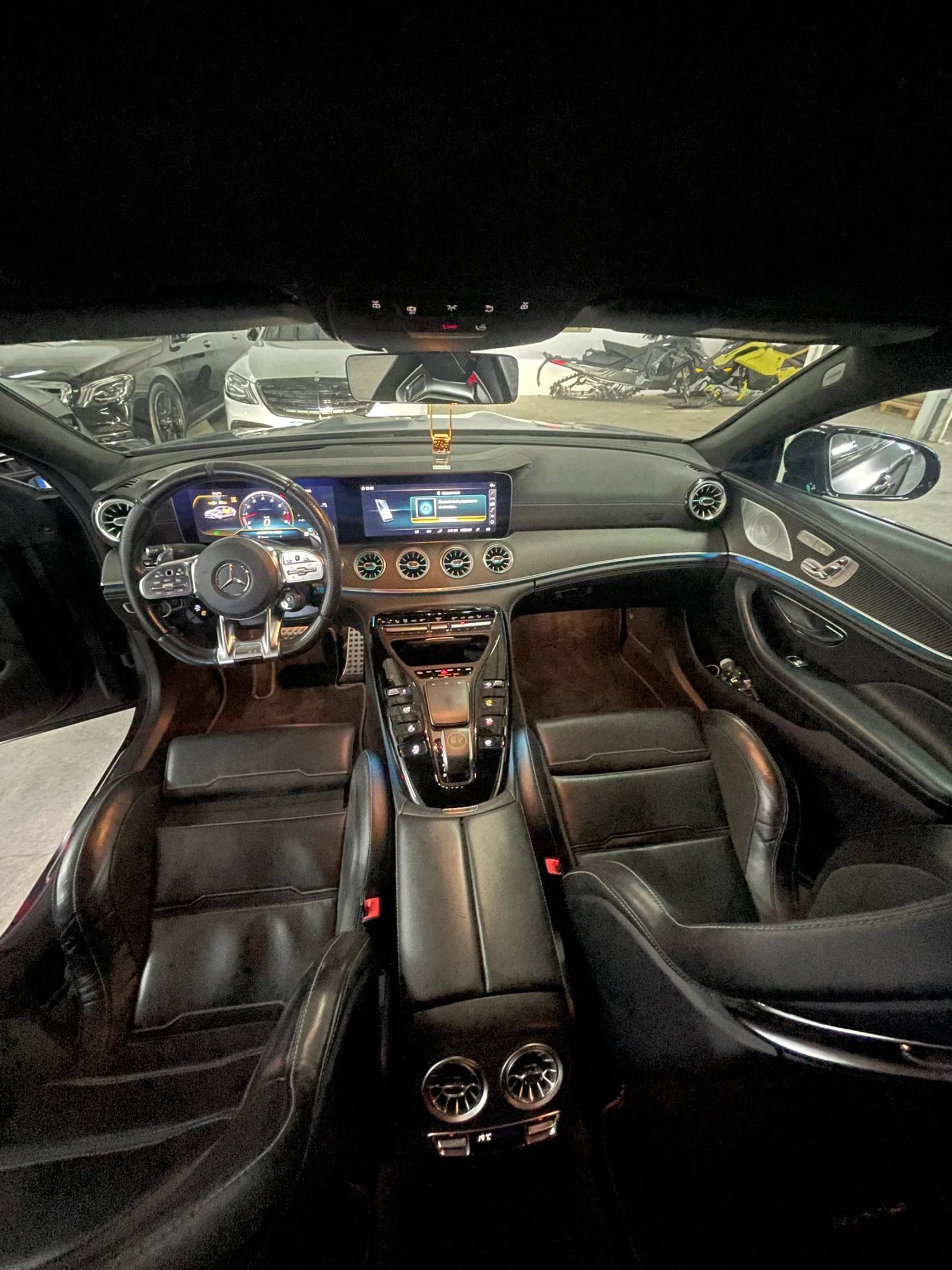 Mercedes-Benz AMG GT 6.3S/Edition1/Burm/distr/360/Панор/hed-up/FULL!!!, снимка 9 - Автомобили и джипове - 55052917