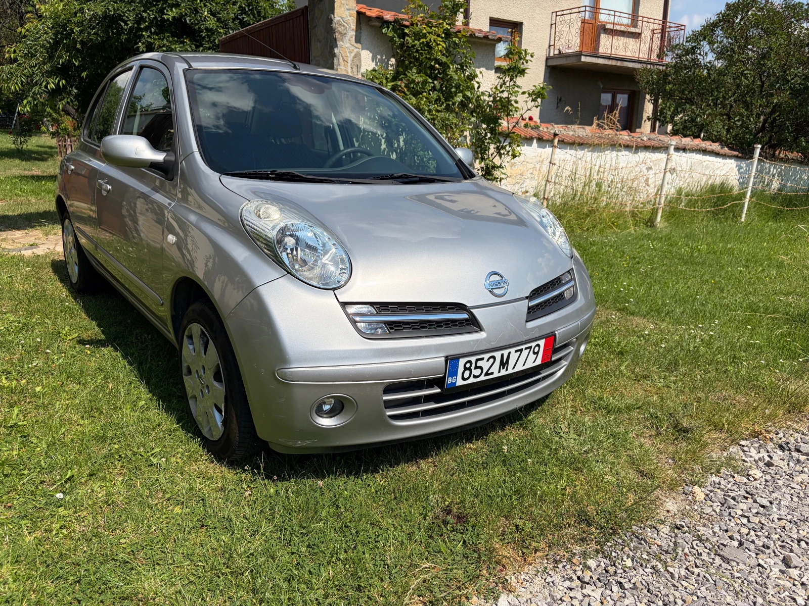 Nissan Micra 1.4 16v / Автоматик, снимка 5 - Автомобили и джипове - 55080507