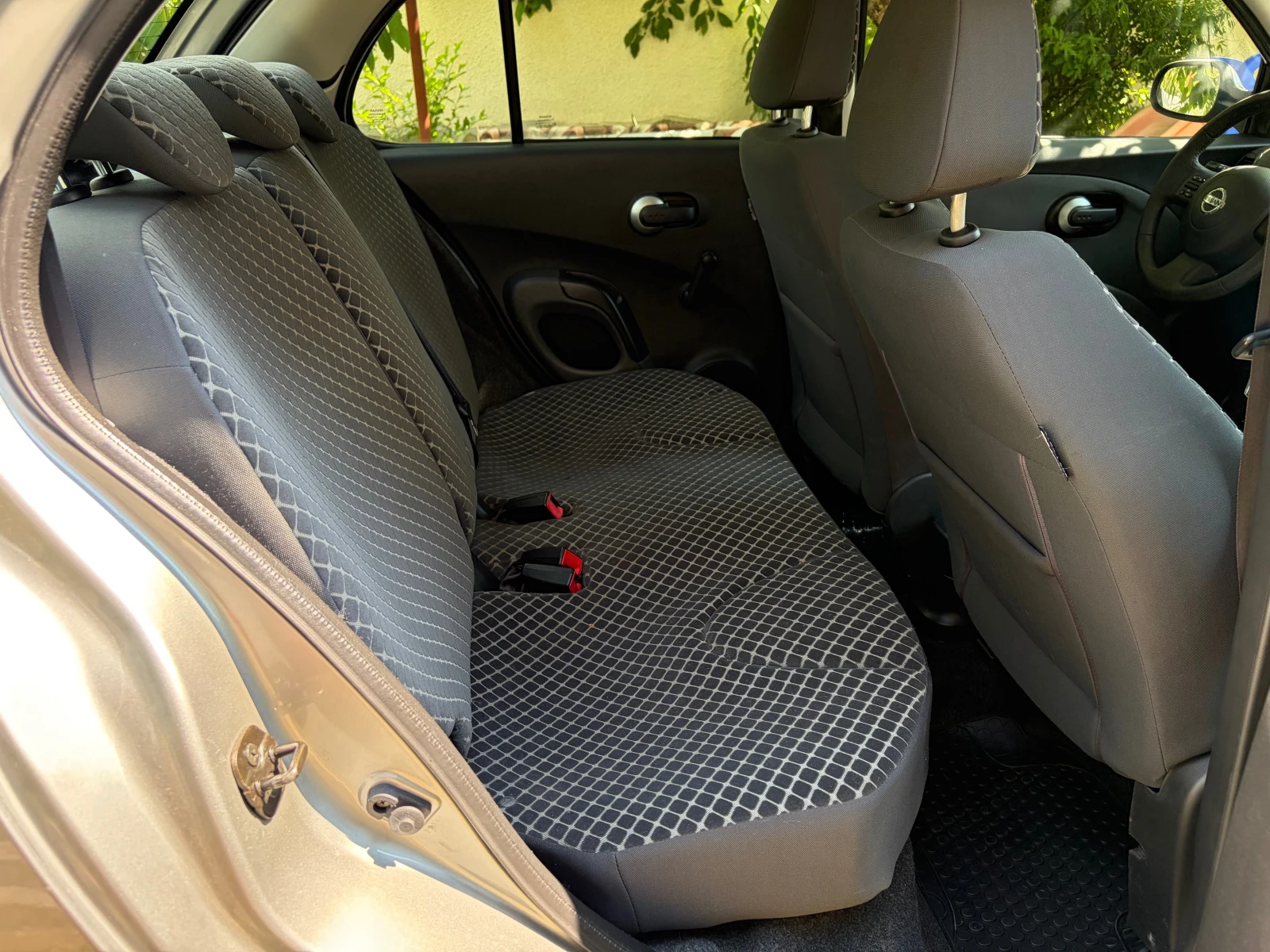 Nissan Micra 1.4 16v / Автоматик, снимка 10 - Автомобили и джипове - 55080507