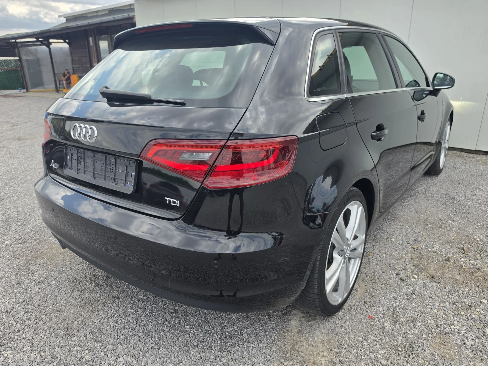 Audi A3 2.0TDi Sline 150kc, снимка 2 - Автомобили и джипове - 55411109