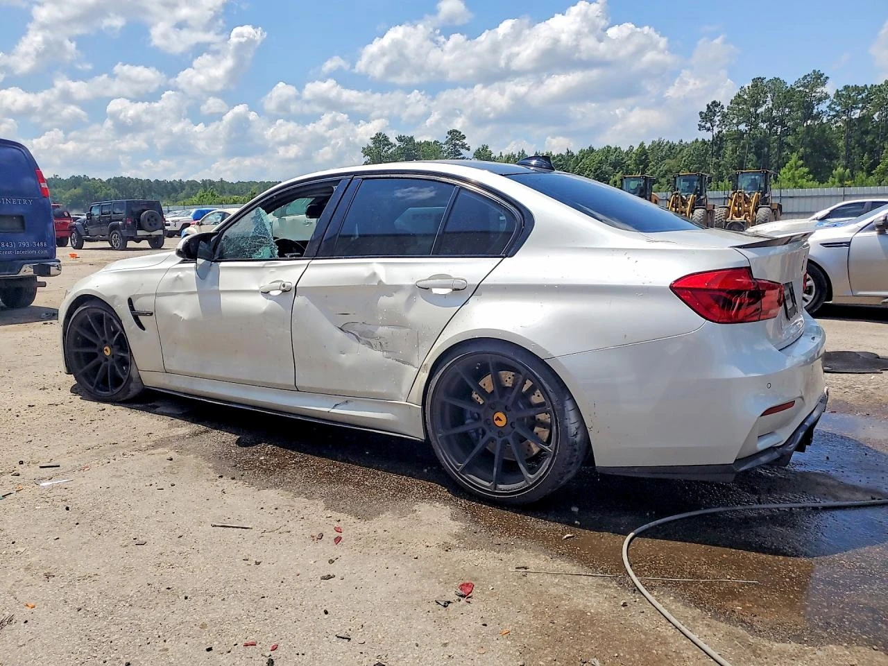BMW M3 DCT* CARBON* HARMAN KARDON* КОЖА* ПОДГРЕВ* КАМЕРА*, снимка 2 - Автомобили и джипове - 55739290