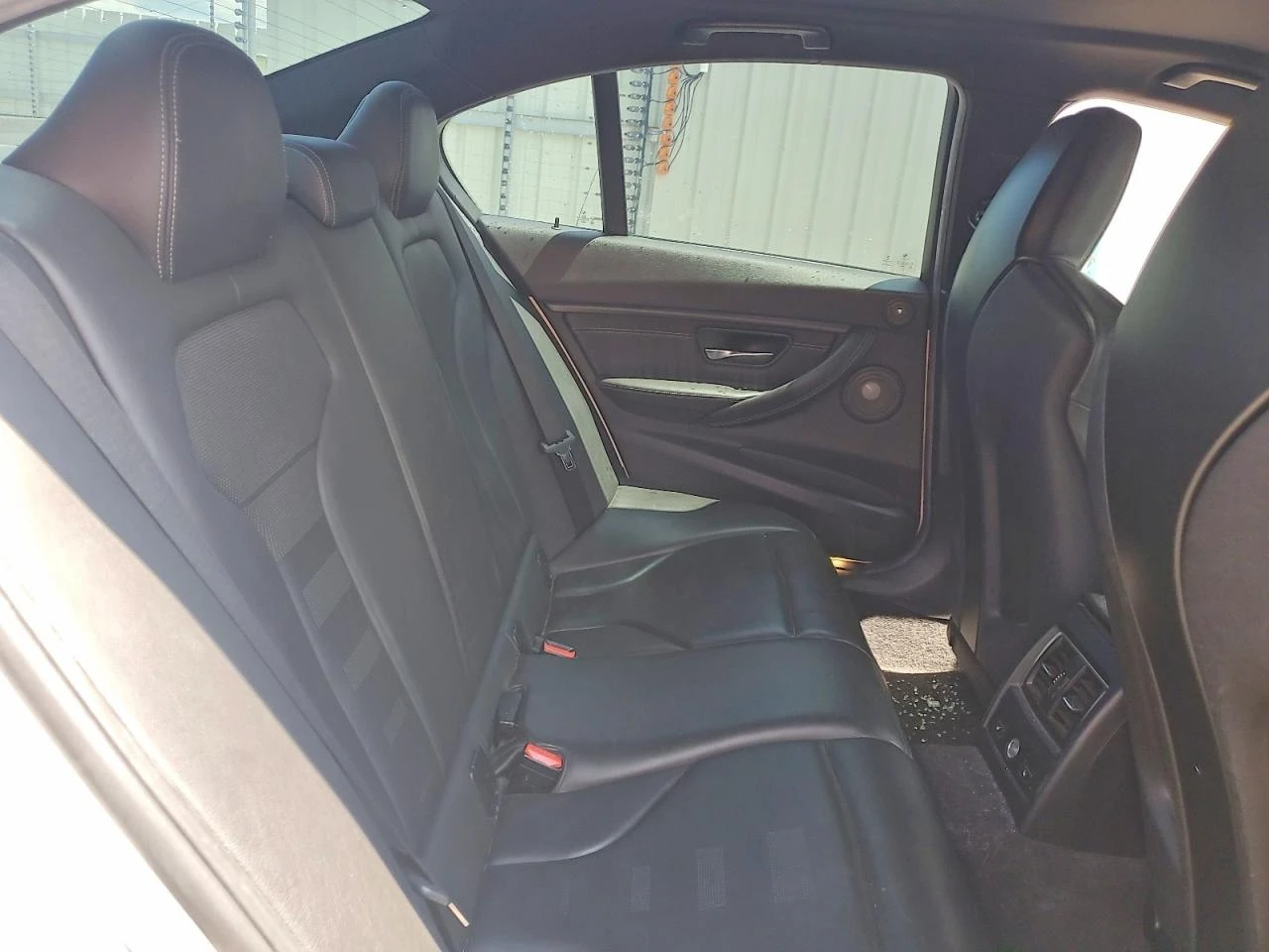 BMW M3 DCT* CARBON* HARMAN KARDON* КОЖА* ПОДГРЕВ* КАМЕРА*, снимка 10 - Автомобили и джипове - 55739290