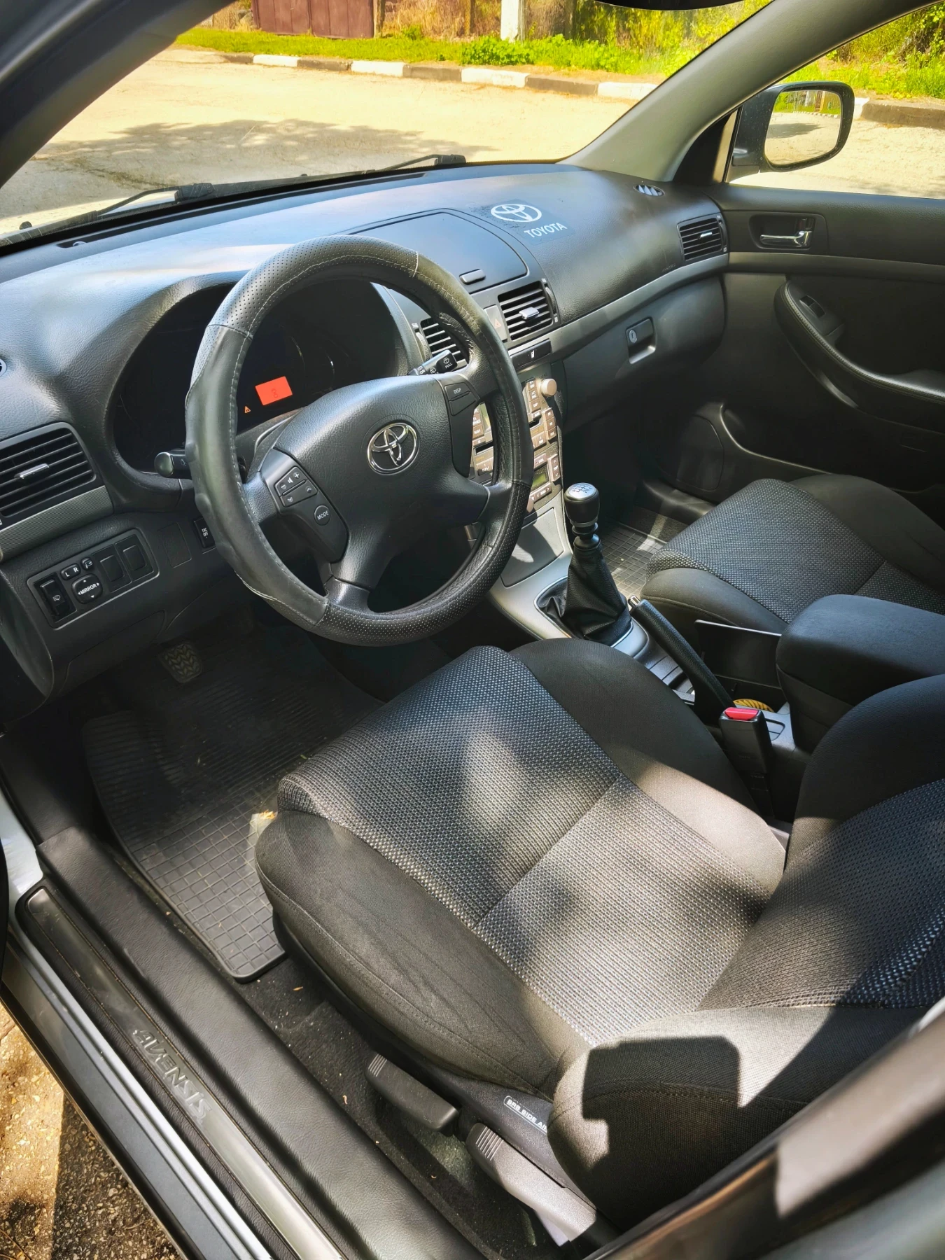 Toyota Avensis T25 2.0 d4d 126 hp, снимка 5 - Автомобили и джипове - 55803540