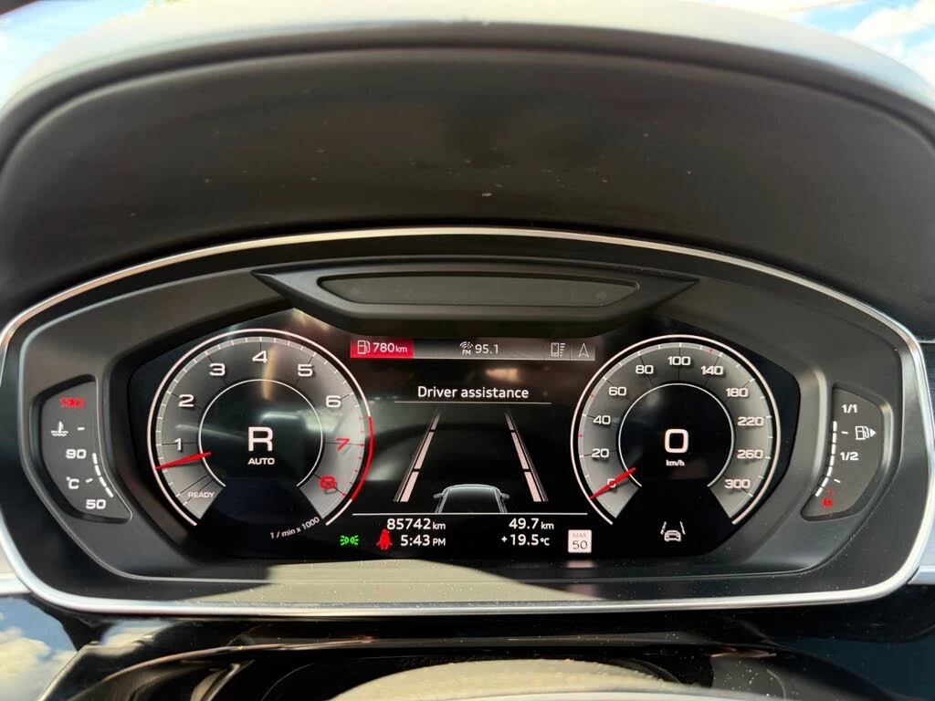 Audi A8 LONG* 3.OT* BLACK OPTIC* МАСАЖ* ПАНО* КРАЙНА ЦЕНА, снимка 13 - Автомобили и джипове - 55929196
