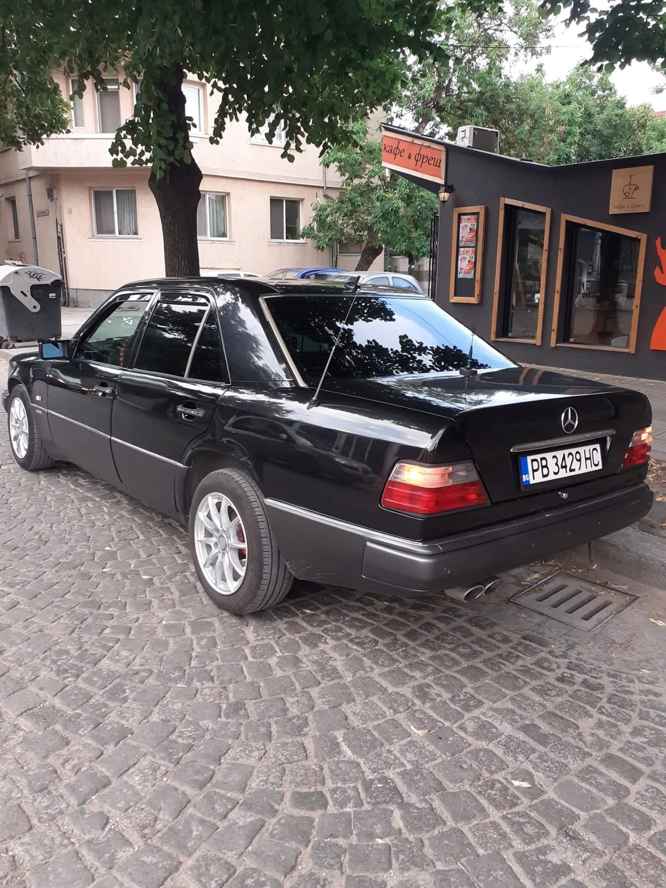 Mercedes-Benz 124, снимка 7 - Автомобили и джипове - 55959283