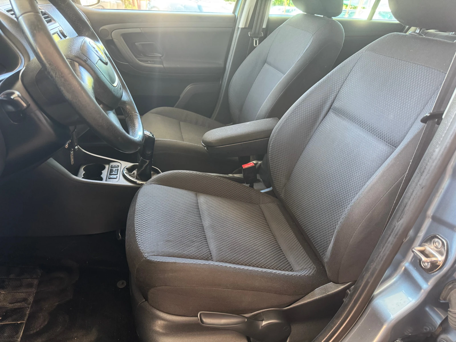 Skoda Fabia 1.6TDI-90кс., снимка 8 - Автомобили и джипове - 55960884