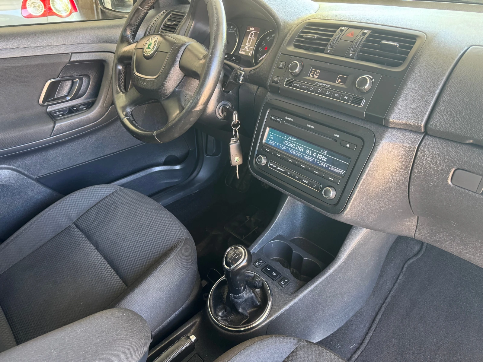 Skoda Fabia 1.6TDI-90кс., снимка 12 - Автомобили и джипове - 55960884