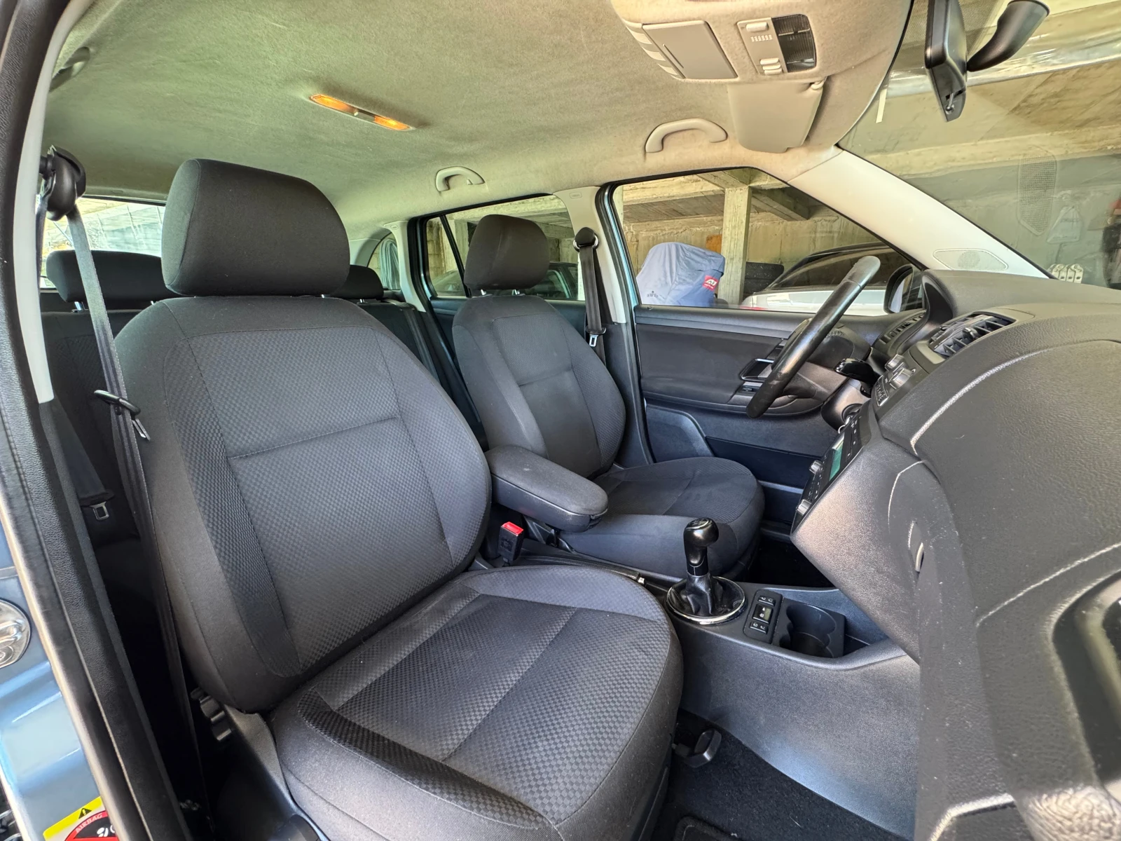 Skoda Fabia 1.6TDI-90кс., снимка 10 - Автомобили и джипове - 55960884