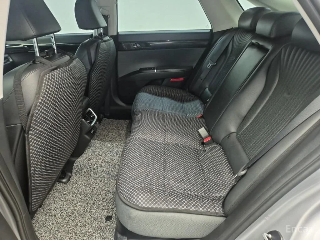Hyundai Grandeur 3.5* LPG* PREMIUM* ОБДУХВАНЕ* ДИСТРОНИК* LANE* ASS, снимка 15 - Автомобили и джипове - 55975564