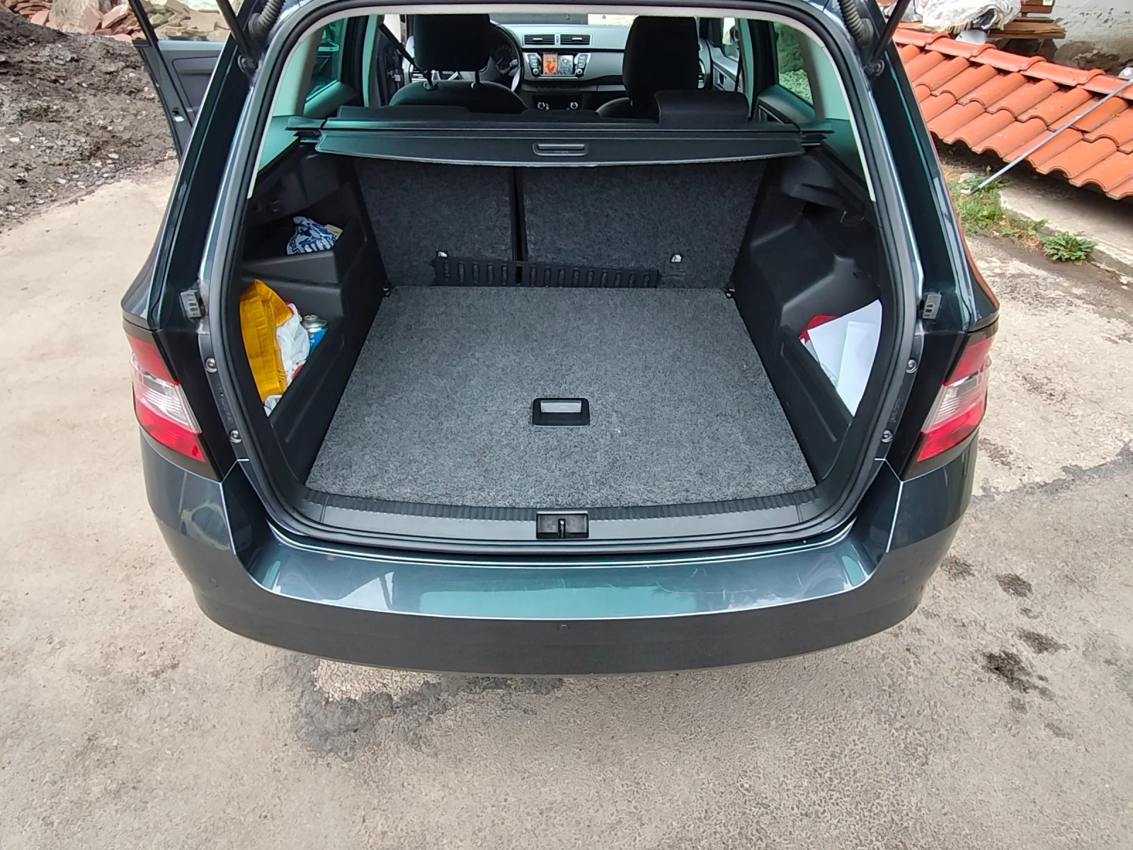 Skoda Fabia 1.2 4 цилиндъра, снимка 12 - Автомобили и джипове - 56088223