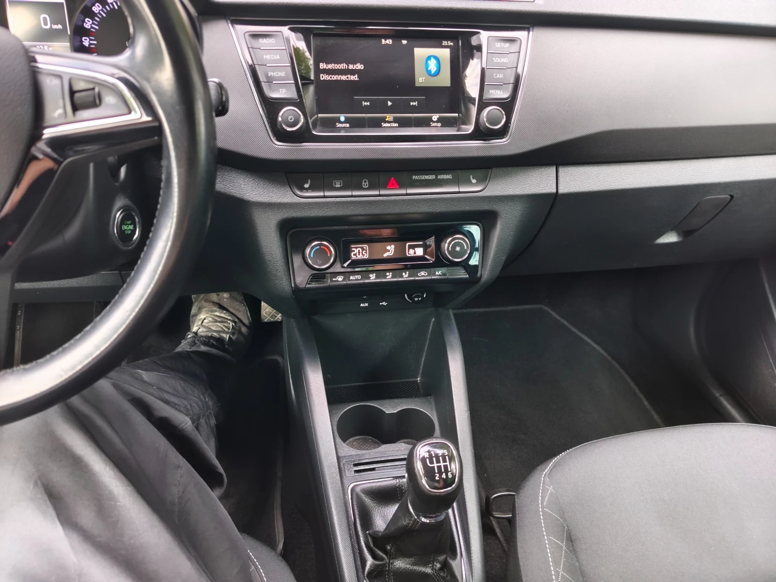 Skoda Fabia 1.2 4 цилиндъра, снимка 11 - Автомобили и джипове - 56088223