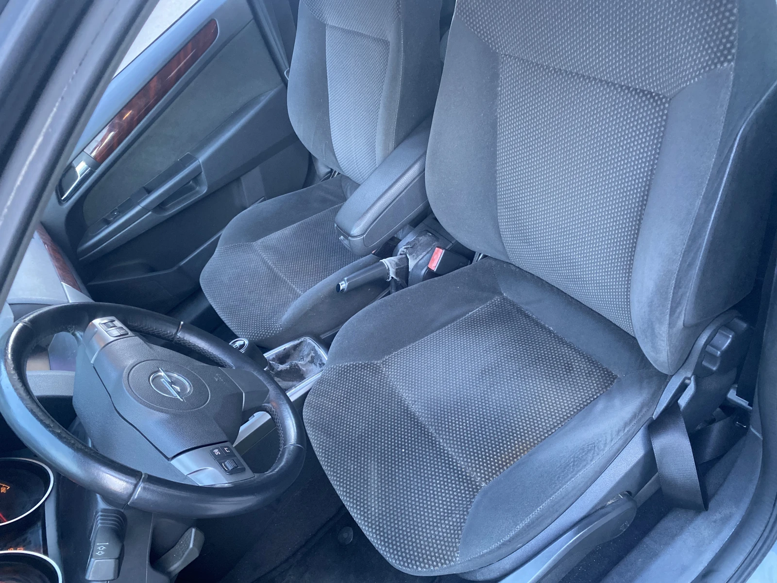 Opel Astra 1.6, снимка 7 - Автомобили и джипове - 56506443