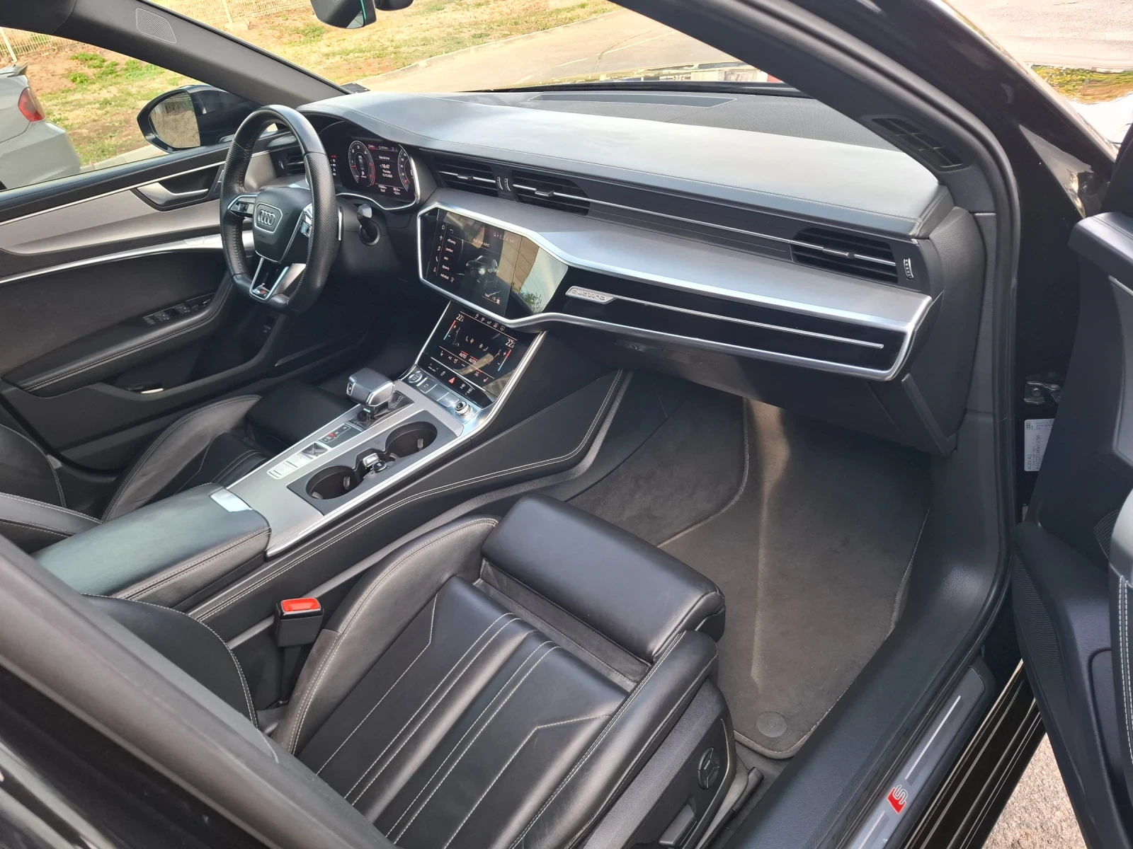 Audi A6 C8 50TDI, снимка 11 - Автомобили и джипове - 56529501