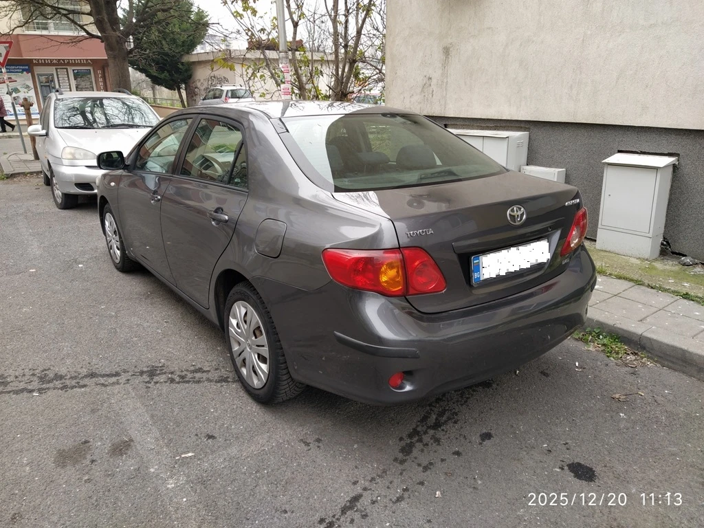 Toyota Corolla D-4D, снимка 7 - Автомобили и джипове - 56748876