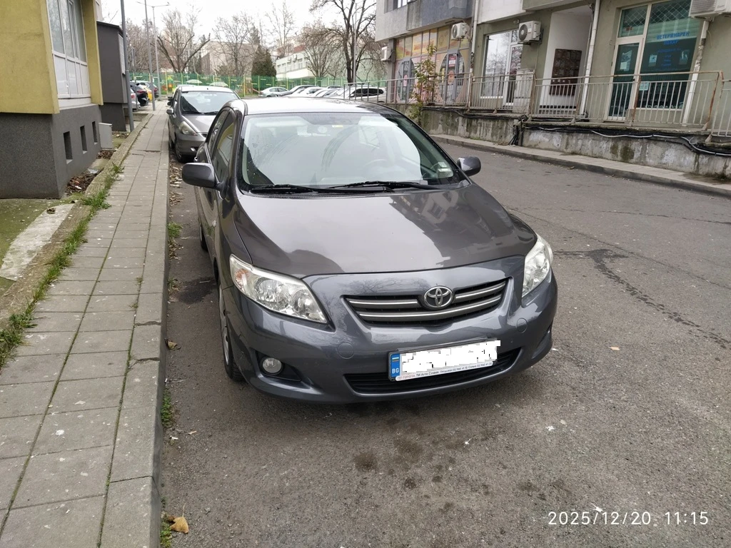 Toyota Corolla D-4D, снимка 17 - Автомобили и джипове - 56748876