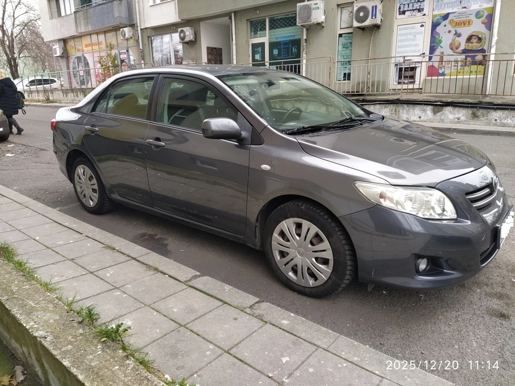 Toyota Corolla D-4D, снимка 3 - Автомобили и джипове - 56748876