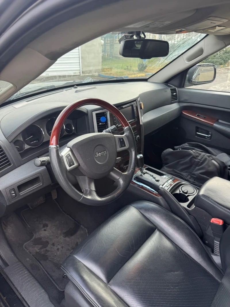 Jeep Grand cherokee 3.0 CRD OVERLAND, снимка 5 - Автомобили и джипове - 49247214