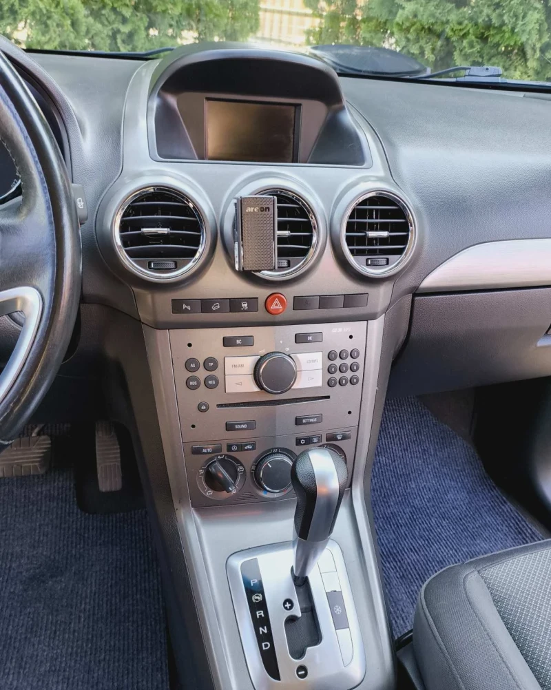 Opel Antara, снимка 9 - Автомобили и джипове - 52044717