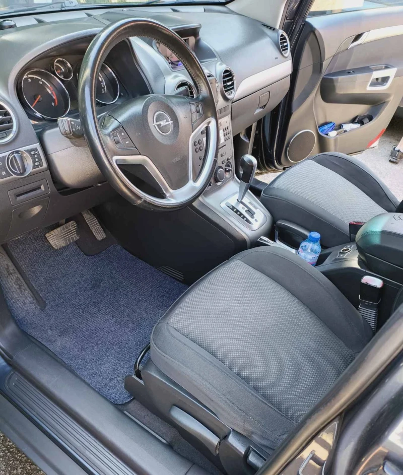 Opel Antara, снимка 8 - Автомобили и джипове - 52044717