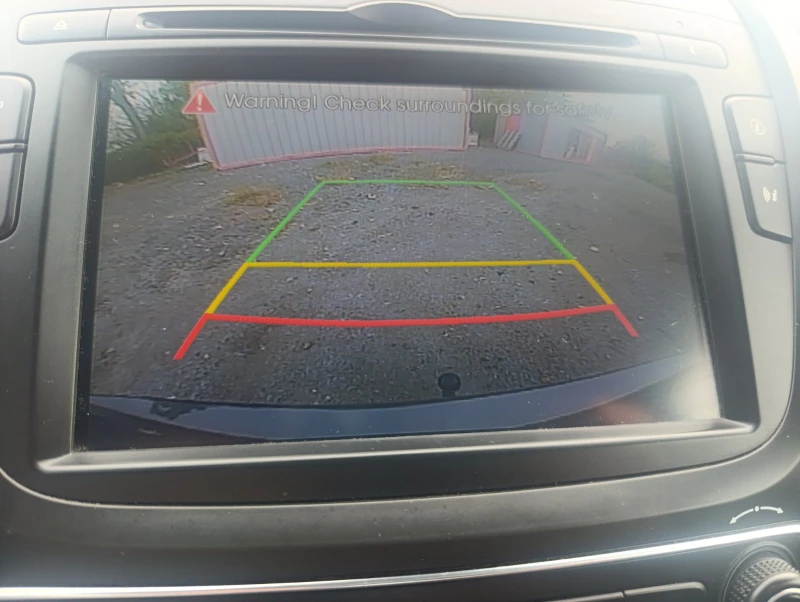 Kia Sorento 2.2 CRDi Spirit 4WD Panorama 7 места, снимка 14 - Автомобили и джипове - 52131278