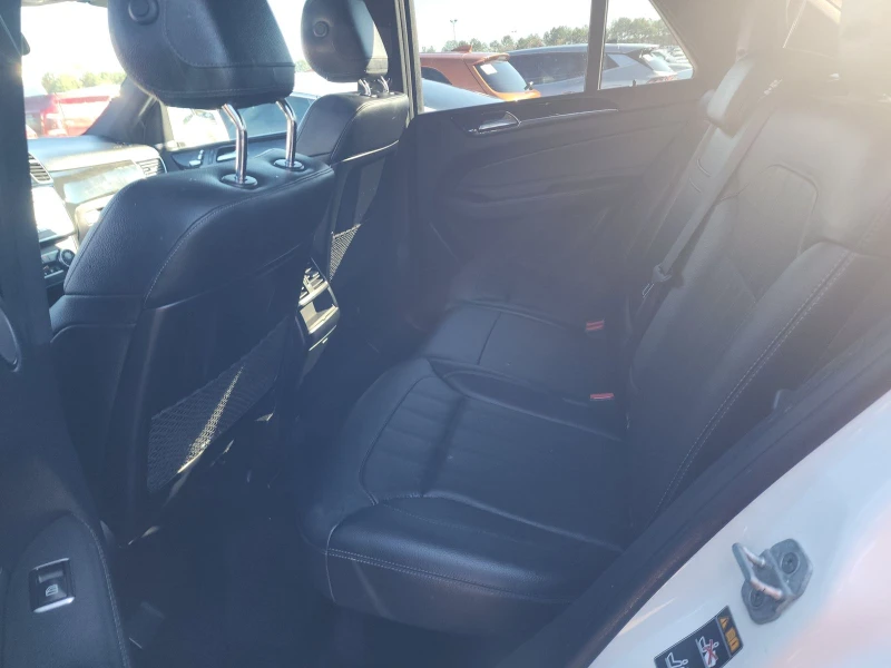Mercedes-Benz GLE 350 4MATIC, снимка 12 - Автомобили и джипове - 52485539