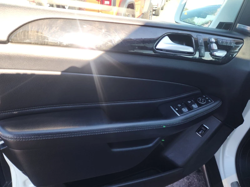 Mercedes-Benz GLE 350 4MATIC, снимка 11 - Автомобили и джипове - 52485539