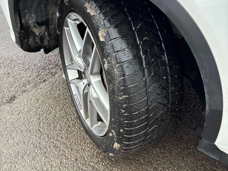 Mercedes-Benz GLC * 300 * CARFAX * ЦЕНА ДО БГ, снимка 13 - Автомобили и джипове - 53527075