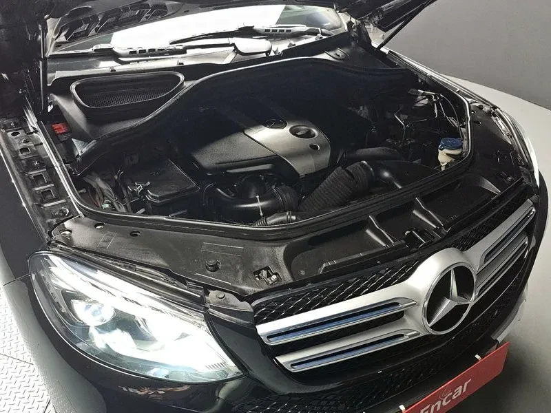 Mercedes-Benz GLE 250 D 4Matic, снимка 6 - Автомобили и джипове - 55747564