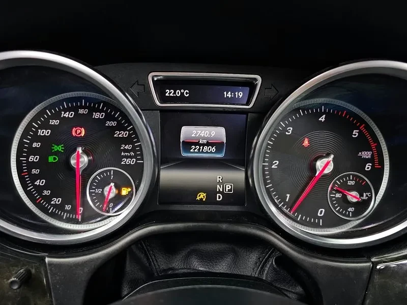 Mercedes-Benz GLE 250 D 4Matic, снимка 8 - Автомобили и джипове - 55747564