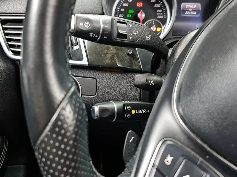 Mercedes-Benz GLE 250 D 4Matic, снимка 16 - Автомобили и джипове - 55747564