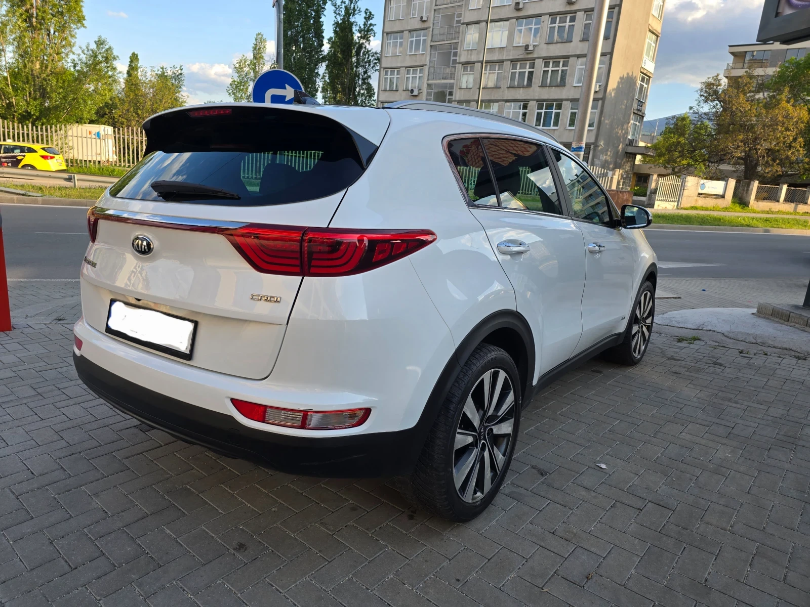 Kia Sportage 2.0crdi 136hp Rebel 4x4, Панорама - изображение 5