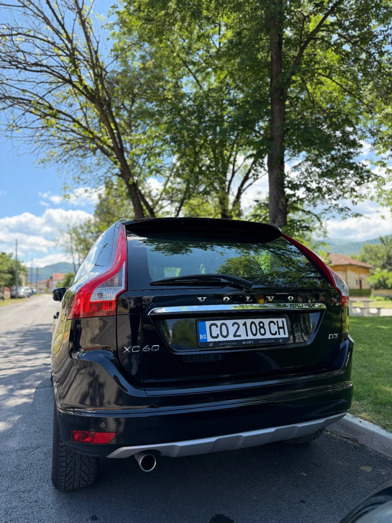 Volvo XC60 2.0D3 163кс OceanRace Edition - изображение 5