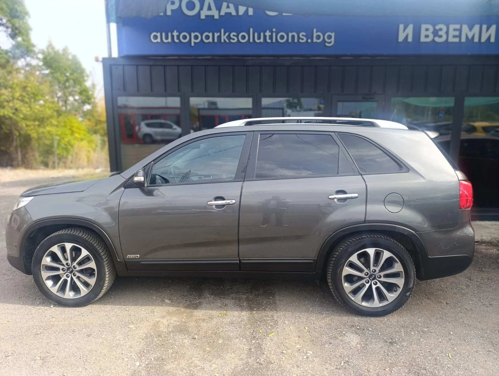 Kia Sorento 2.2 CRDi Spirit 4WD Panorama 7 места - изображение 4