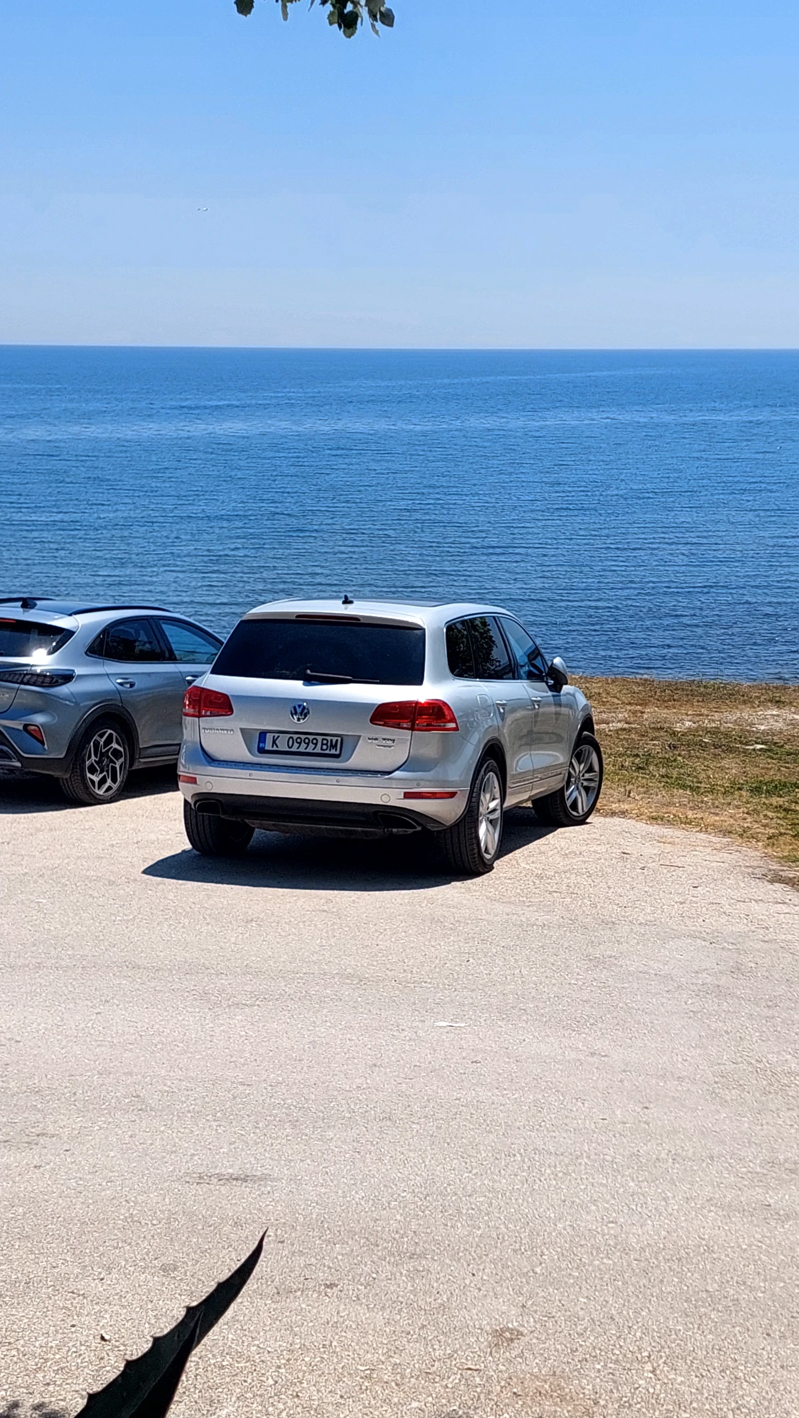 VW Touareg, снимка 2 - Автомобили и джипове - 54875869