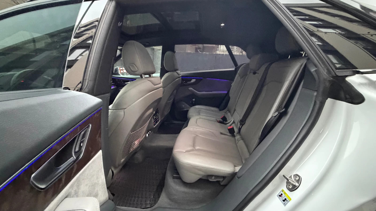 Audi Q8 Audi SQ8 Pack, снимка 13 - Автомобили и джипове - 53953065