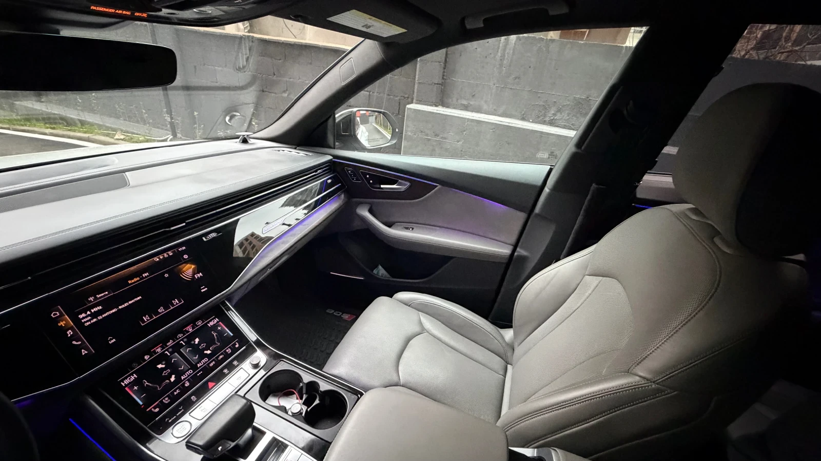 Audi Q8 Audi SQ8 Pack, снимка 12 - Автомобили и джипове - 53953065