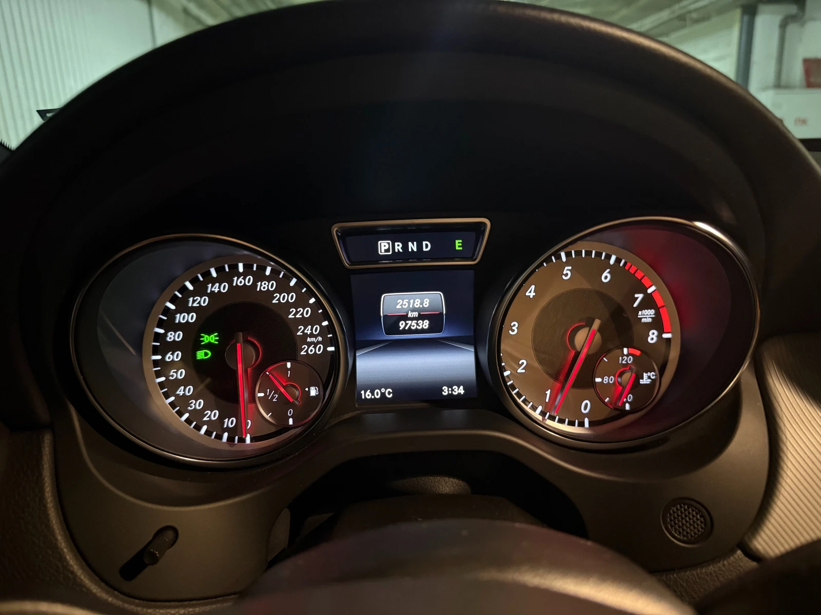 Mercedes-Benz GLA 250 4Matic | Carplay | Pano| Cam| Blind Sp| Distronic, снимка 8 - Автомобили и джипове - 54101462