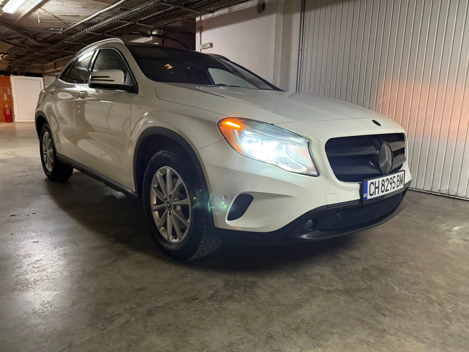 Mercedes-Benz GLA 250 4Matic | Carplay | Pano| Cam| Blind Sp| Distronic, снимка 2 - Автомобили и джипове - 54101462
