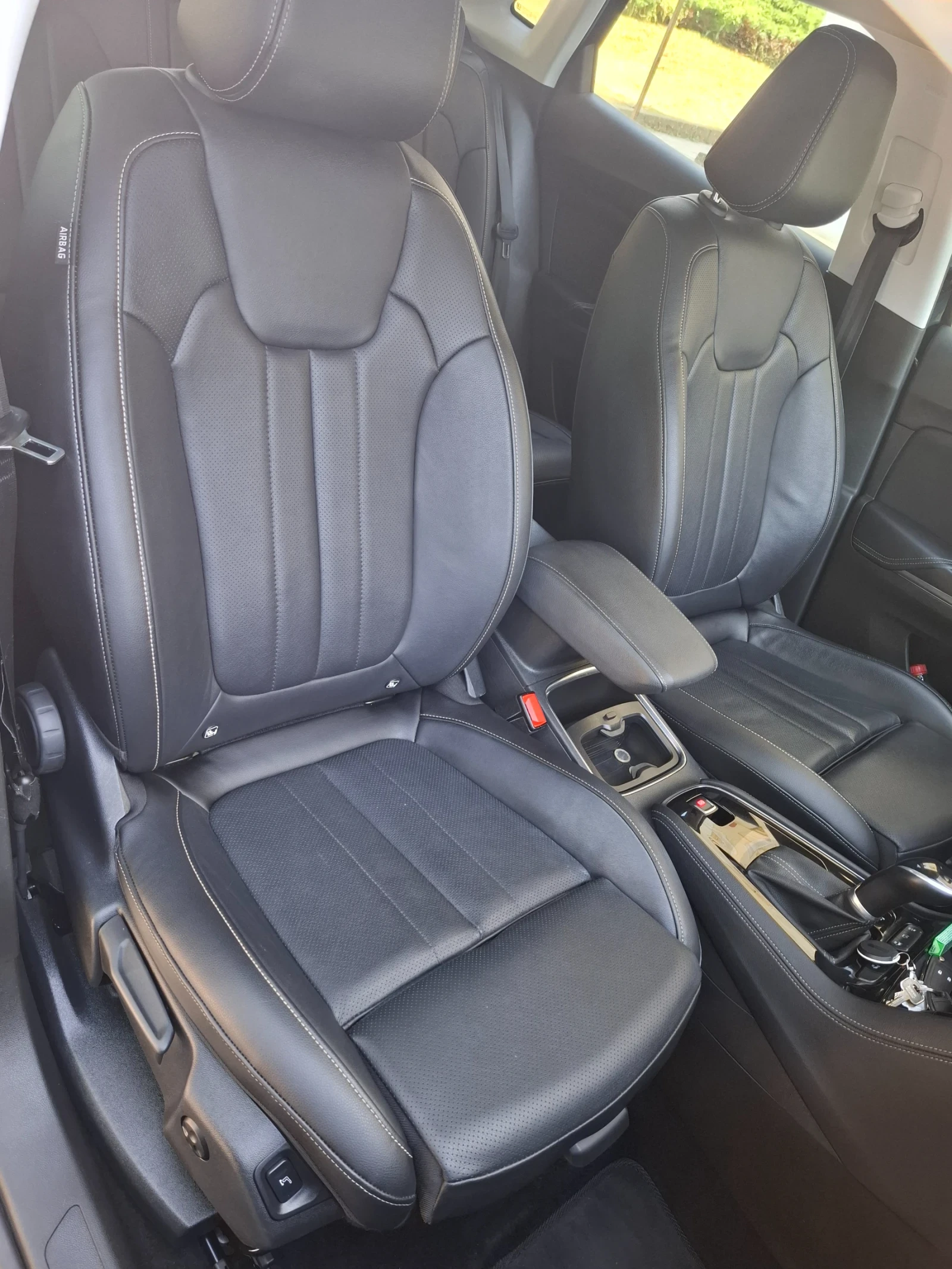 Opel Grandland X 1.5 CDTI/131 кс/АВТОМАТ/ПОДГРЕВ/ОБДУХВАНЕ/НАВИ/КАМ, снимка 12 - Автомобили и джипове - 54647229