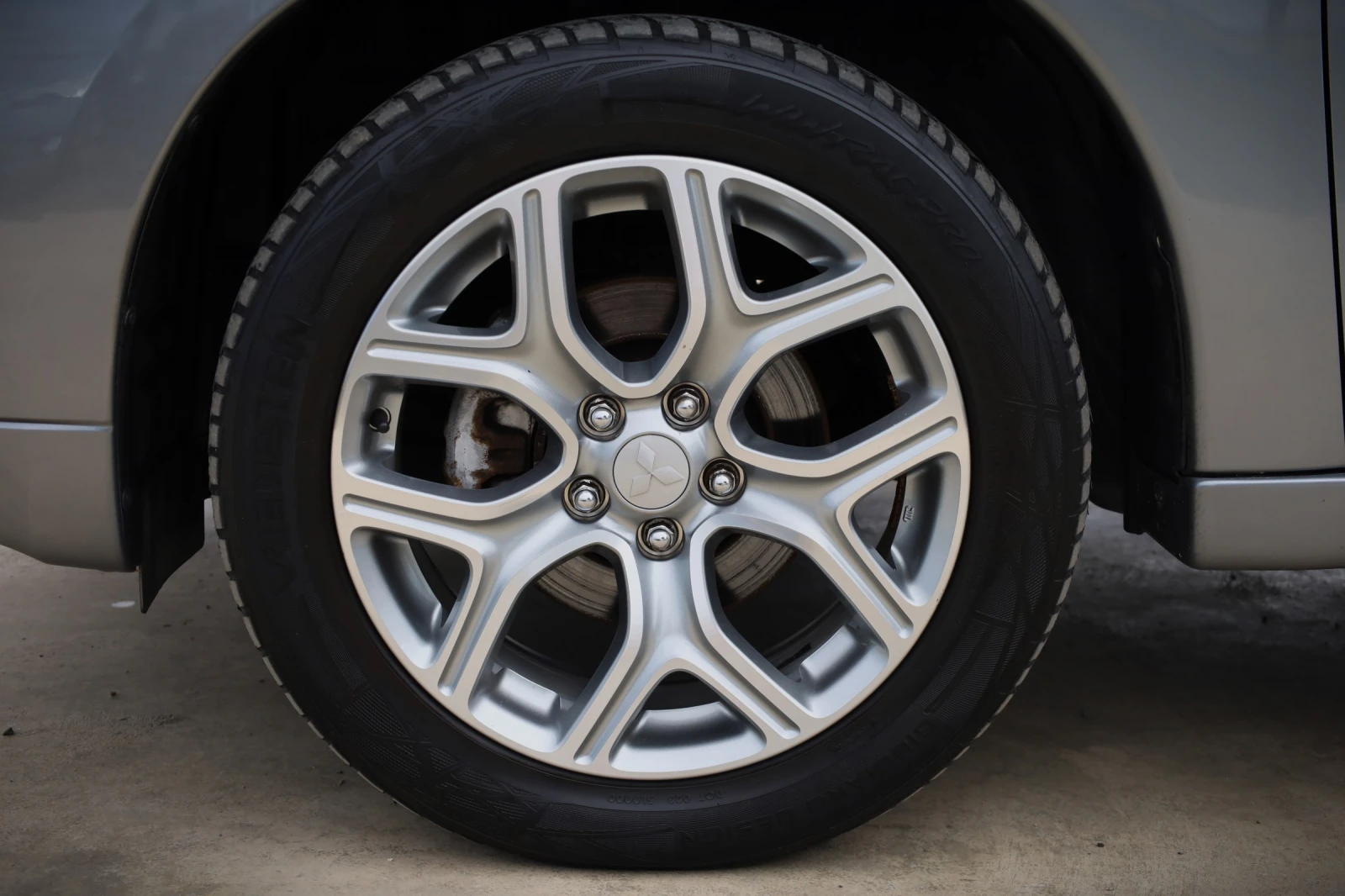 Mitsubishi Outlander Plug-in ������ | Mobile.bg � ����������� 6