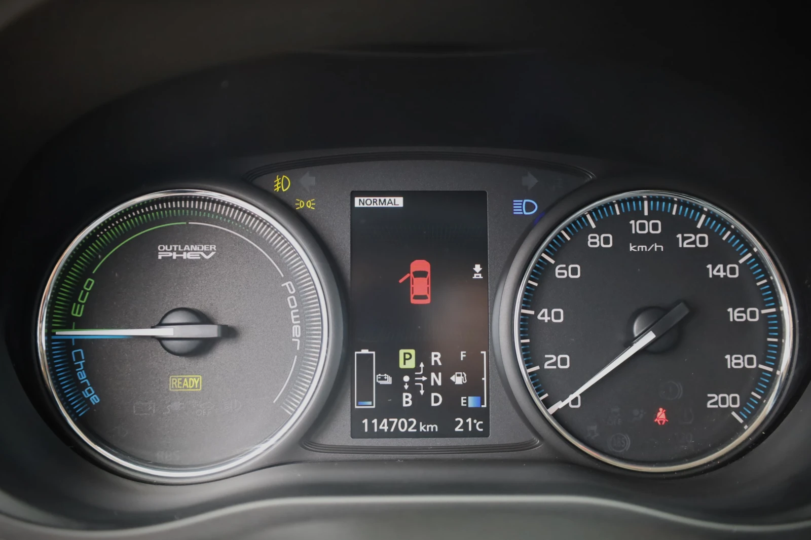 Mitsubishi Outlander Plug-in ������ | Mobile.bg � ����������� 13