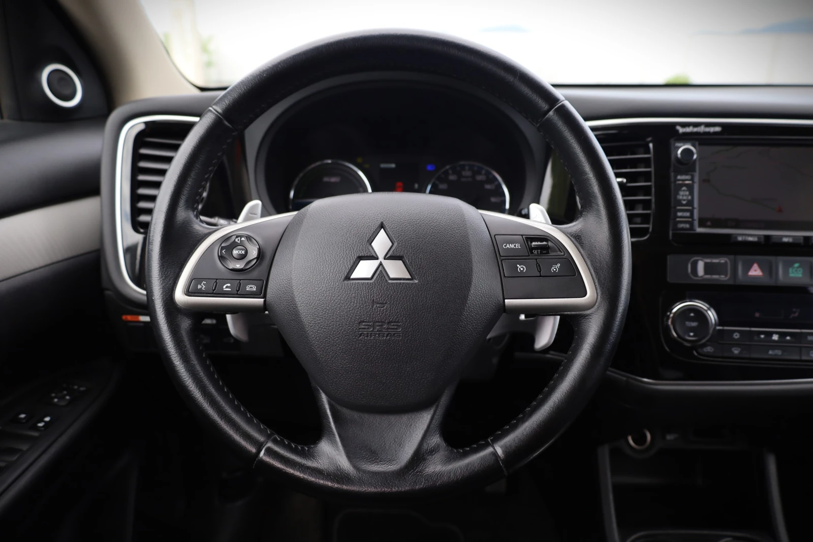 Mitsubishi Outlander Plug-in ������ | Mobile.bg � ����������� 11