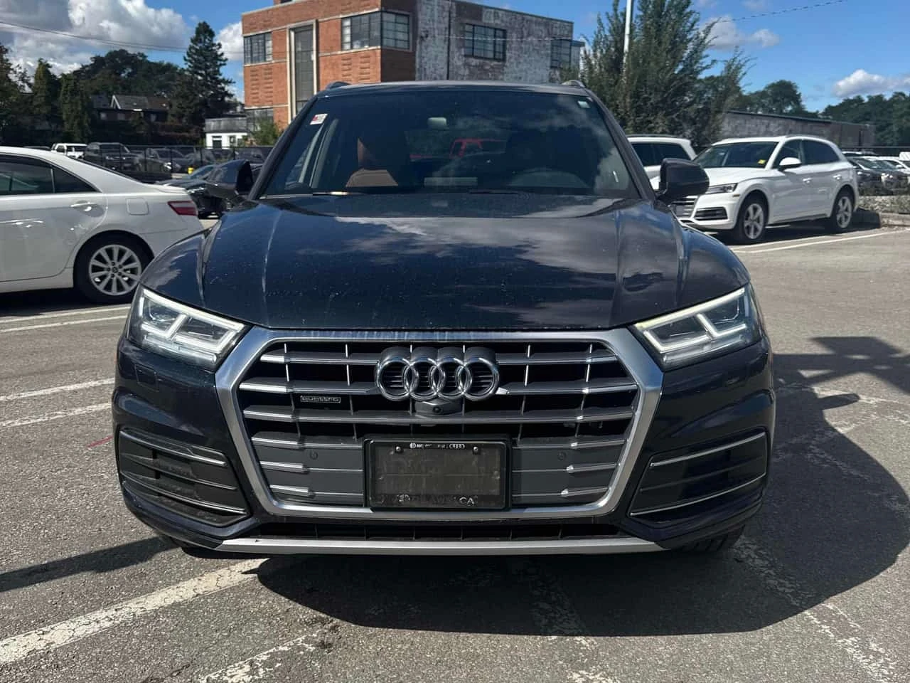 Audi Q5 Technik | CARFAX | БЕЗ ИНЦИДЕНТИ , снимка 2 - Автомобили и джипове - 56435308